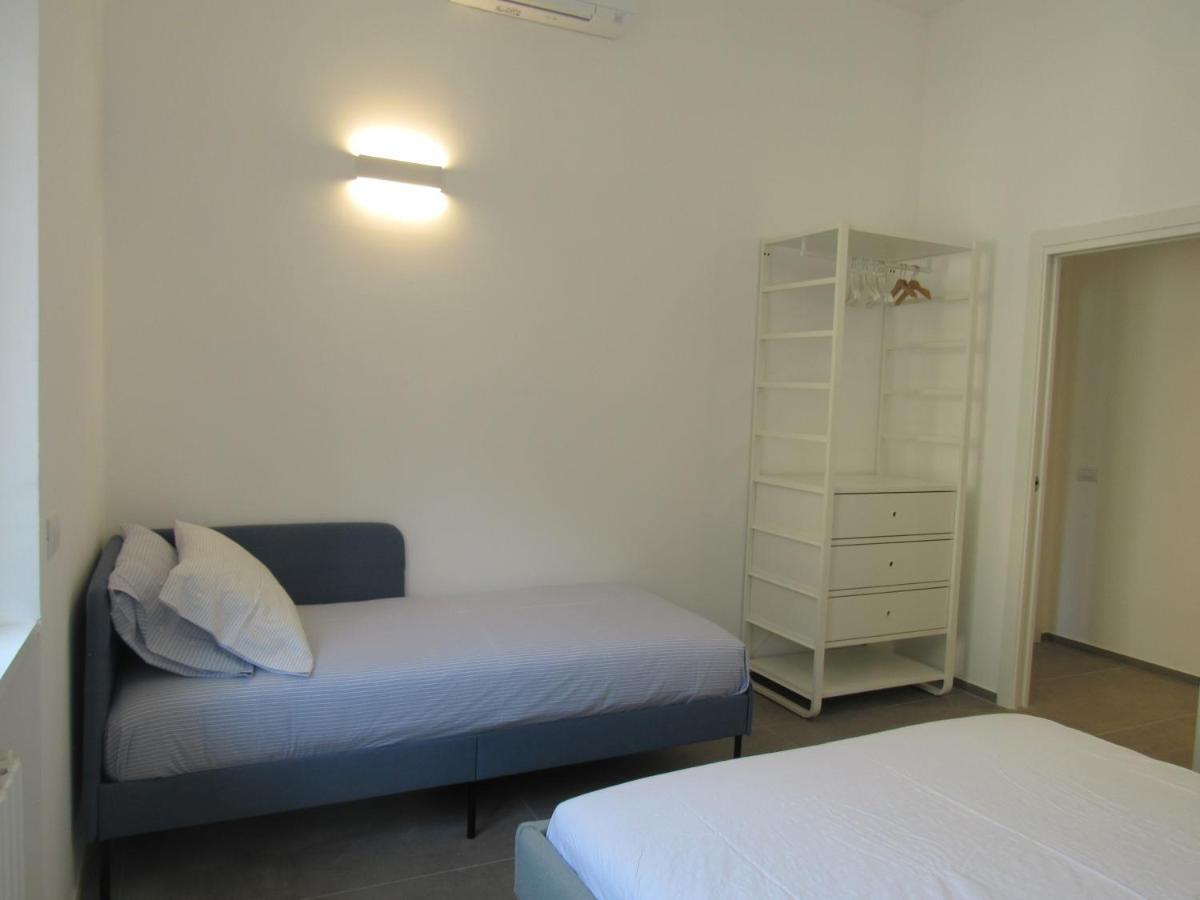 Апартаменты Make A Wish - Near The Center With Private Parking Комо Экстерьер фото